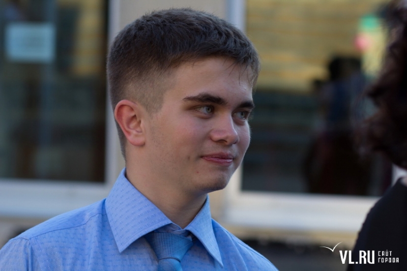 Петров Дмитрий. 34 лет. Город Владивосток.